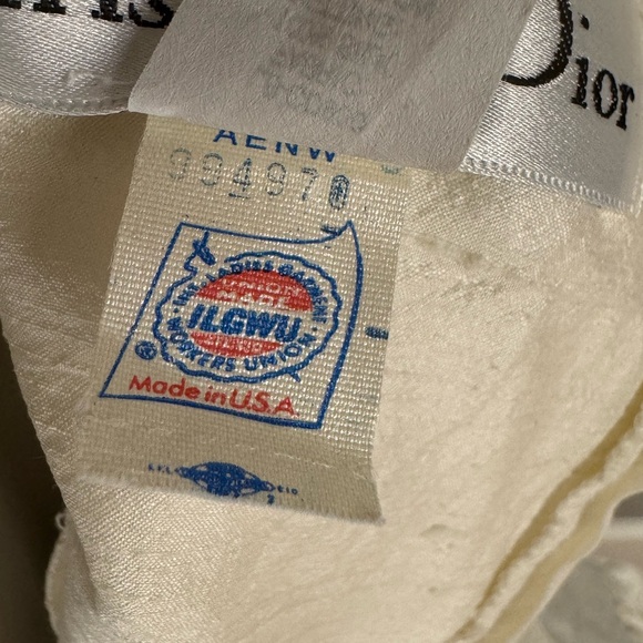 VTG CHRISTIAN DIOR Silk Wedding Dress W/ Gathered Sleeves + Button Back 26”W - Picture 6 of 11